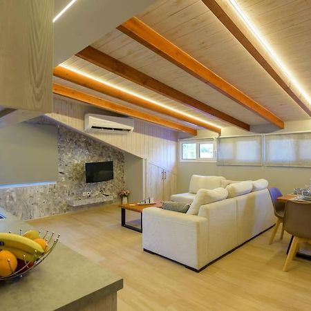 Contemporary Attic Daire Preveze Dış mekan fotoğraf
